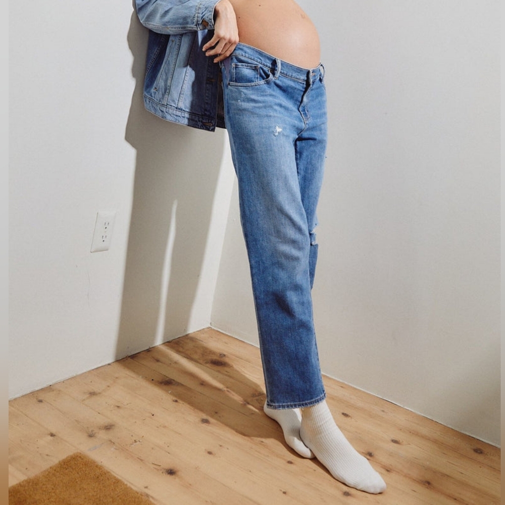 NWT Hatch the distressed Boyfriend Maternity Jean, 26
